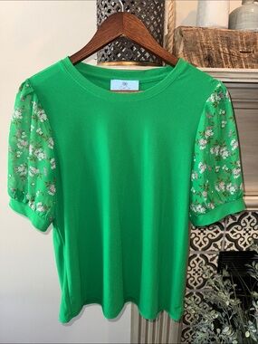 CeCe Bright Green Puff-Sleeve Floral Blouse